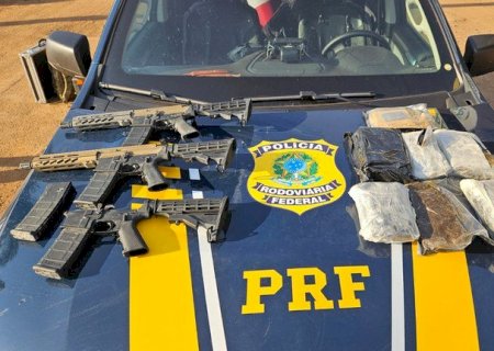 PRF apreende fuzis, carregadores e haxixe