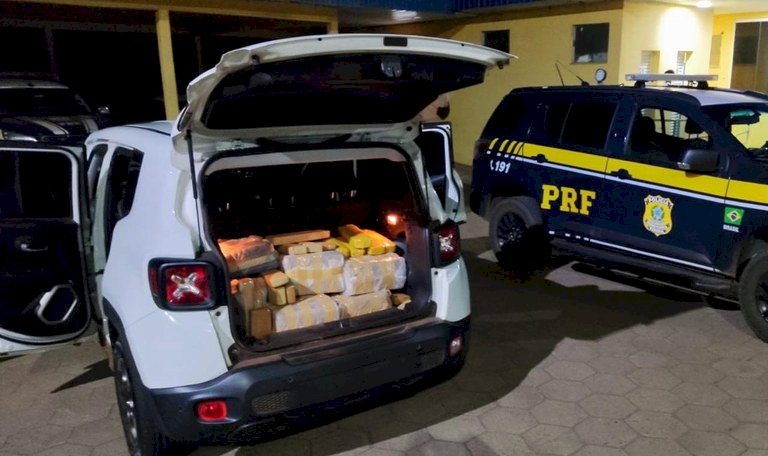 PRF apreende 353 kg de maconha e recupera veículo em Bataguassu