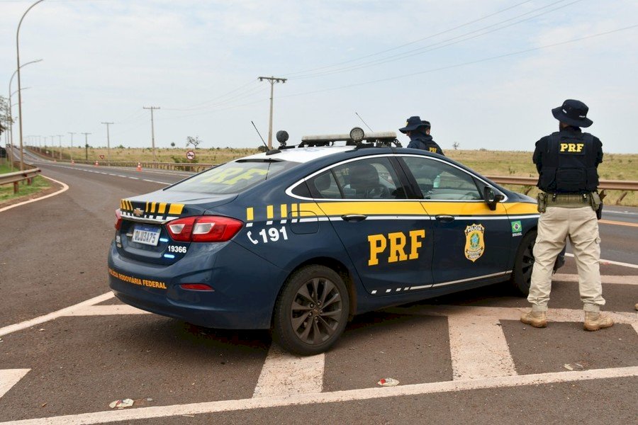 Mulher é presa pela PRF com Jeep furtado na região de Nova Andradina