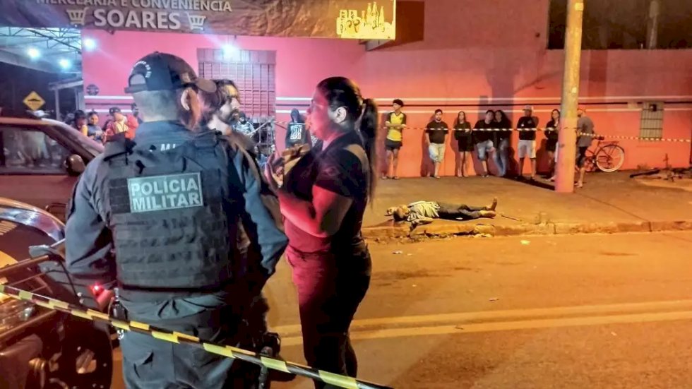 Dois morrem baleados no fim da noite desta sexta-feira
