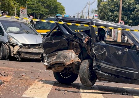 Ao fugir da PRF, criminoso provoca violento acidente na área central de Nova Andradina