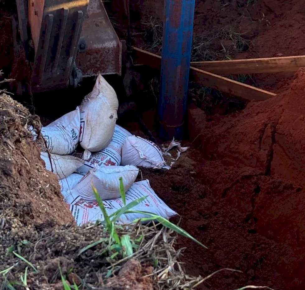 Homem morre soterrado enquanto cavava poço