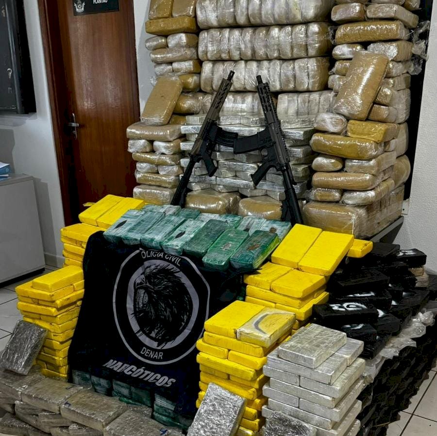 Polícia Civil apreende 02 fuzis e carga milionária de drogas