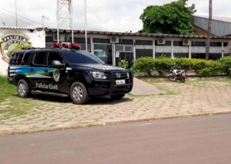 Homem é morto a tiros enquanto dormia dentro de veículo