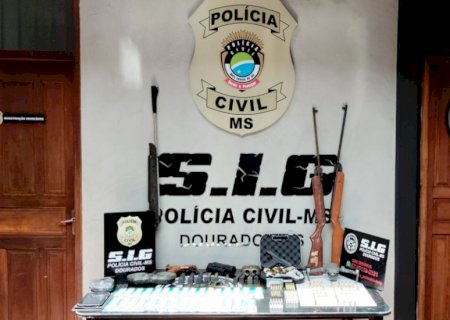 Polícia apreende arsenal em casa de pecuarista acusado de mandar matar idoso