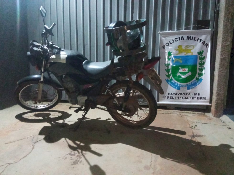 Polícia Militar em ação rápida recupera moto furtada em Batayporã