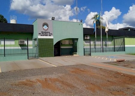 Mulher esfaqueia homem em motel após flagrá-lo com outra e o deixa em estado grave