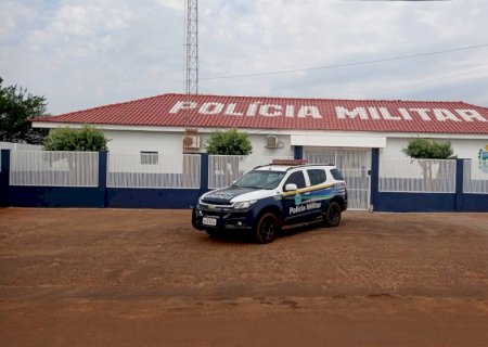 Ivinhema - A Polícia Militar prende dois homens, após descumprir medida protetiva de urgência