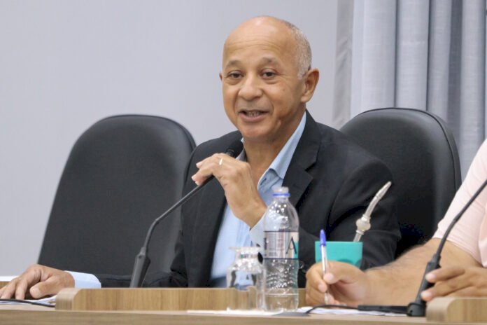 Gerson da Saúde solicita perito para atender aos servidores municipais