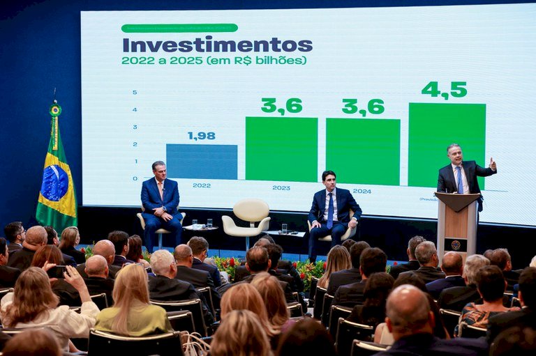 Governo lança plano de escoamento da Safra 2024/25 com R$ 7,15 bi em investimentos
