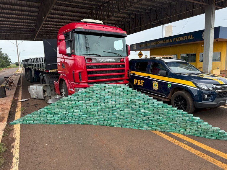 PRF apreende 400 Kg de cocaína