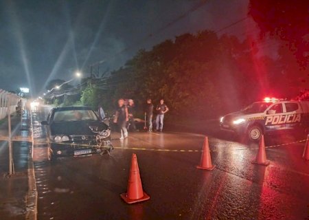 Gestante morre em acidente entre carro e moto