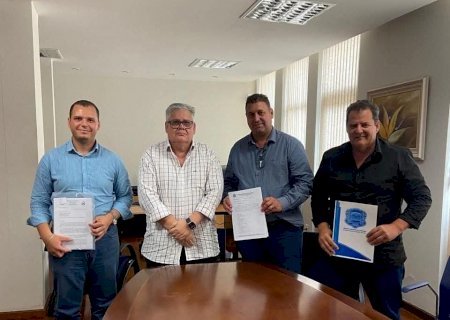 IVINHEMA: Câmara Municipal realiza visitas e busca doação de itens junto à Receita Federal