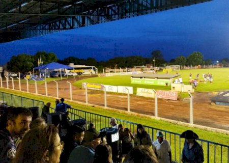 Ivinhema emplaca terceira vitória seguida e assume liderança