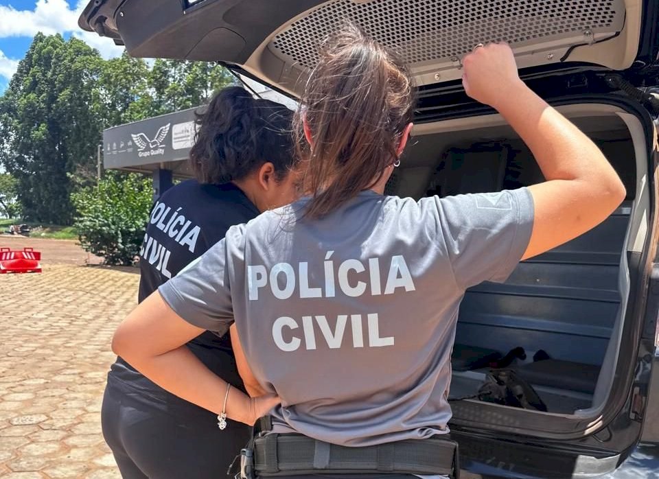 Policiais civis prendem suspeito de violência doméstica em flagrante