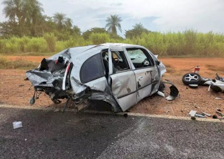 Tentativa de ultrapassagem mata motorista na BR-163