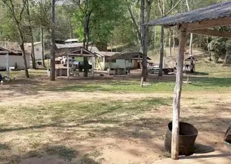 Homem é esfaqueado em pesqueiro e tem vísceras expostas