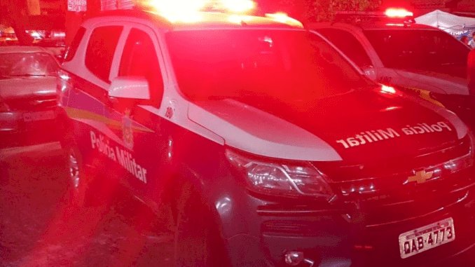 Homem vacila com ligação de amante, apanha da esposa e vai parar no hospital