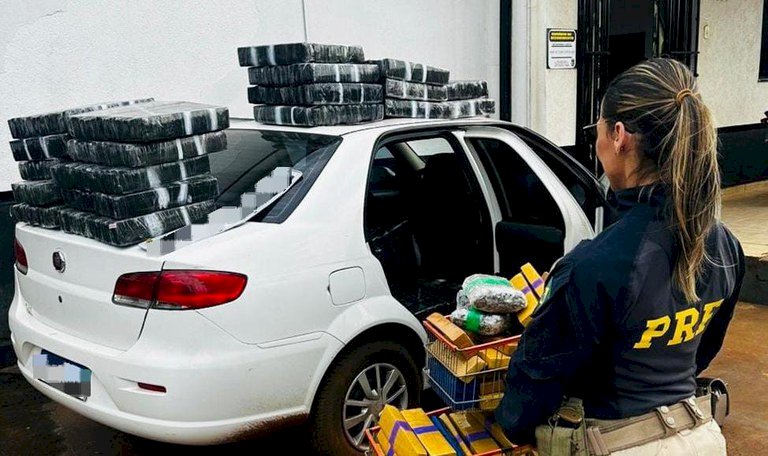 PRF apreende 835 Kg de maconha