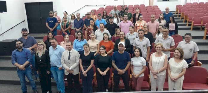 Câmara Municipal recebe palestra de conscientização sobre a Lei Geral de Proteção de Dados (LGPD)