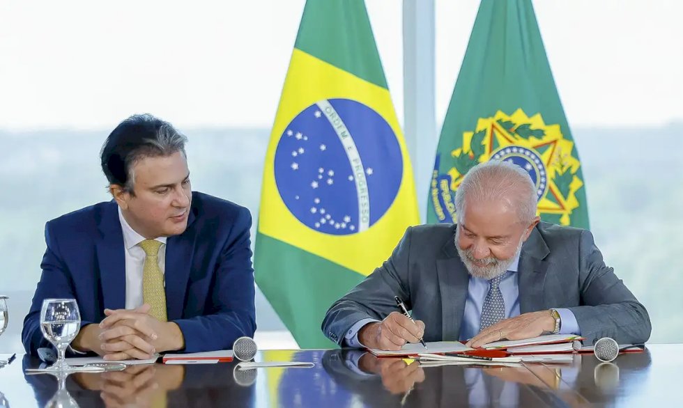 Decreto define medicina e direito e odonto como cursos presenciais