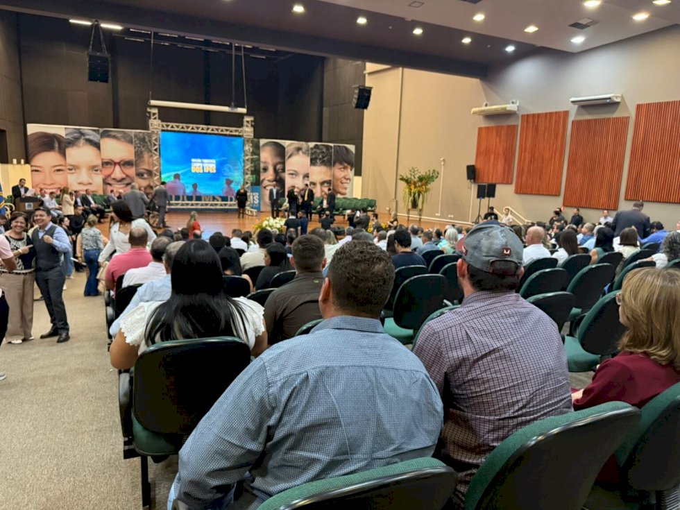 Câmara de Ivinhema participa da posse do novo presidente da União das Câmaras de Vereadores