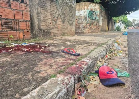 Jovem é executado com 12 tiros em frente de casa