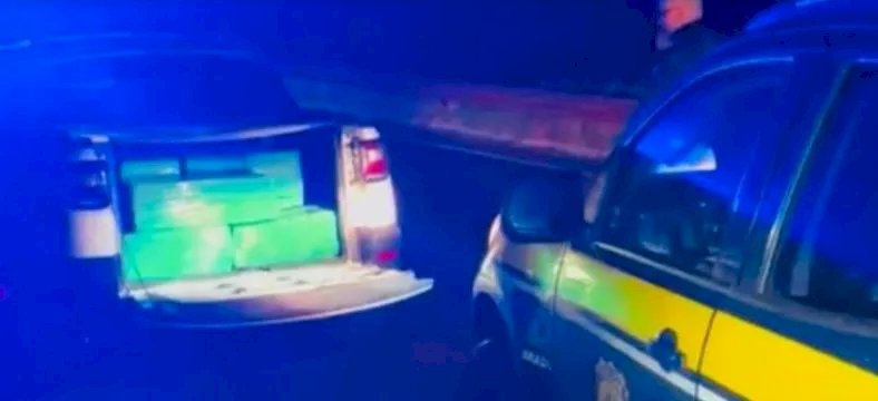 Traficante tenta fugir da PRF, e é preso com 495 Kg de maconha