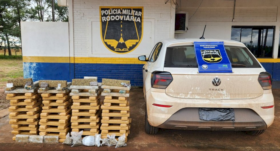 Polícia Militar Rodoviária prende homem por tráfico de drogas