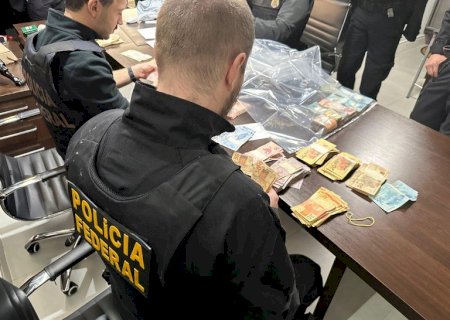 Dois policiais civis e ex-piloto de Fórmula Truck são presos em operação da PF e MP contra vazamento de informações