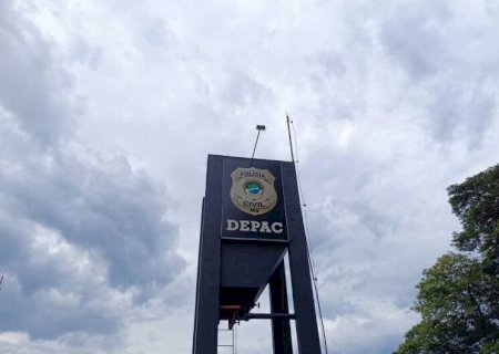Com arma de policial, civil atira e fere segurança em bar