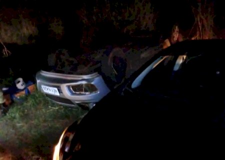 Acidente envolvendo dois veículos na BR 376 entre Ivinhema e Deodapólis