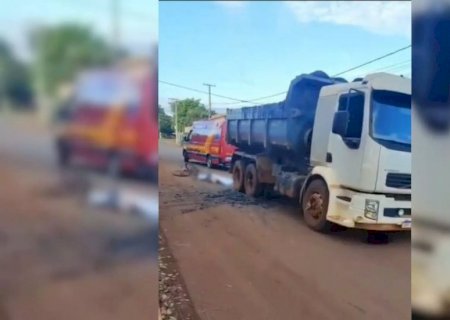 Ciclista morre atropelado por caminhão