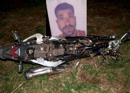 Motoqueiro morre ao colidir de frente com carreta no Rodoanel da BR 060