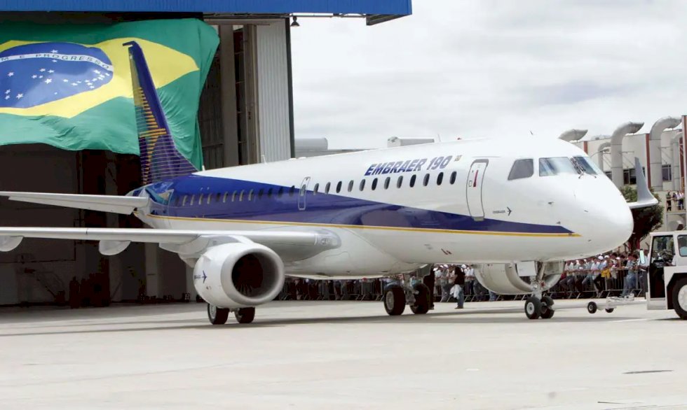 Tarifaço de Trump deixa de fora aviões, minérios e suco de laranja