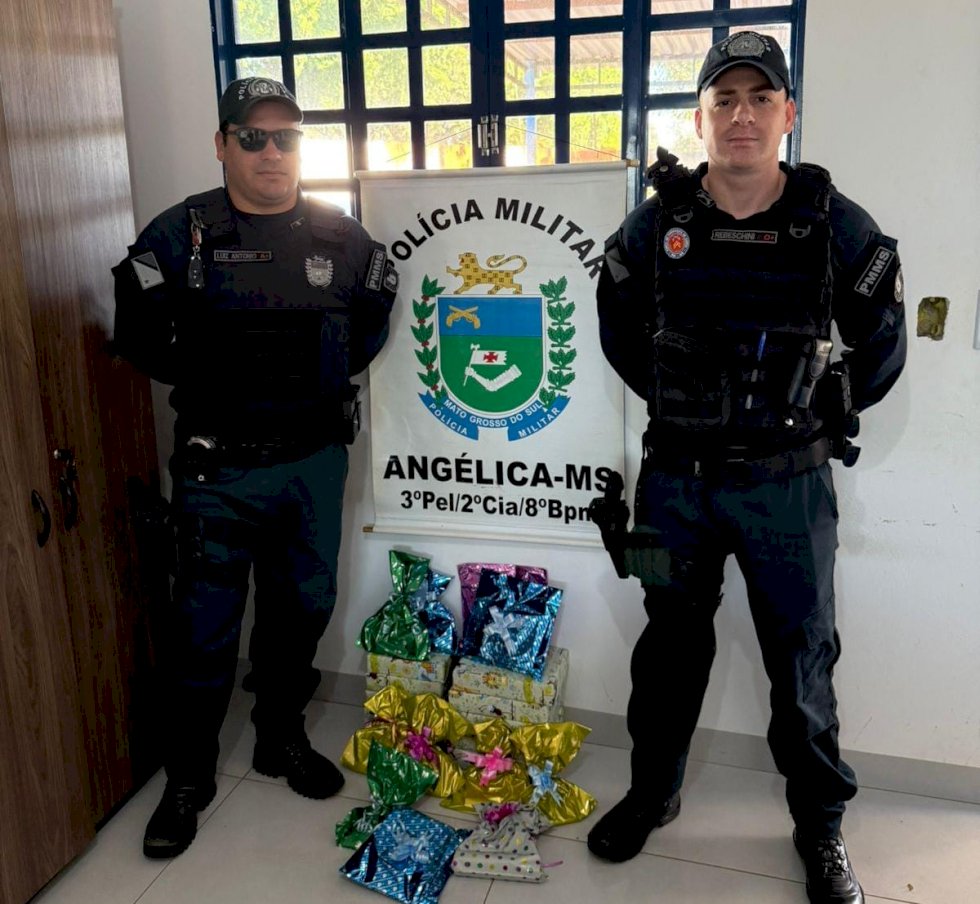 Polícia Militar apoia ação do Conselho de Segurança na entrega de presentes às crianças em Angélica