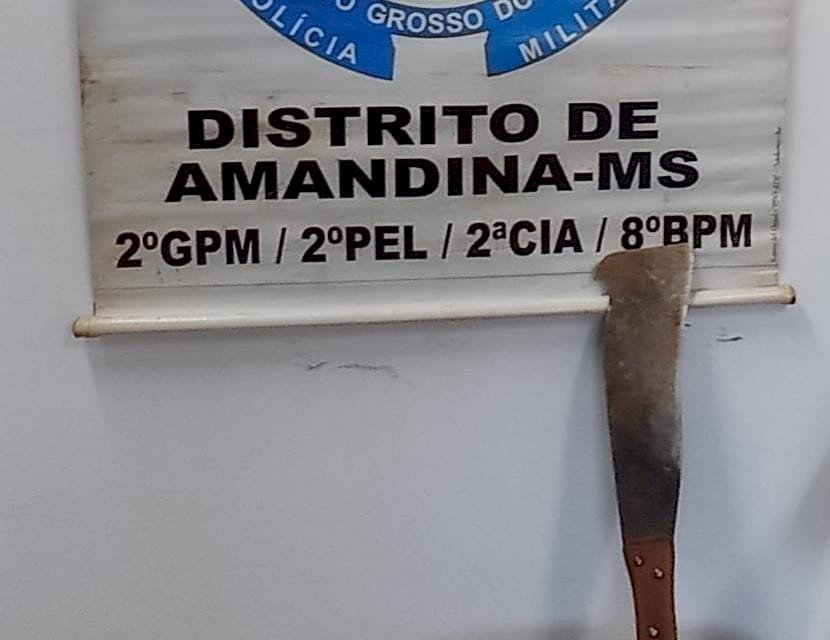 Ivinhema - Polícia Militar prende homem por ameaça, porte de arma branca e dano em Amandina