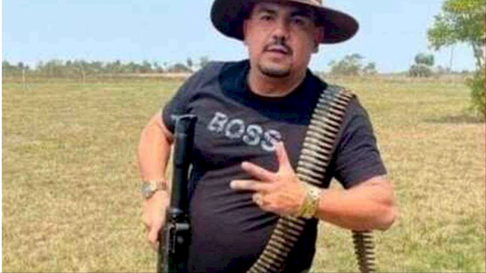 Chefão do PCC tinha rotina de ostentação com fuzis em vídeos e esquemas com policiais