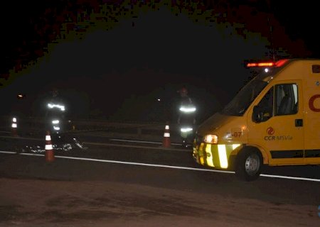 Idoso tenta atravessar rodovia correndo e morre atropelado na BR-163