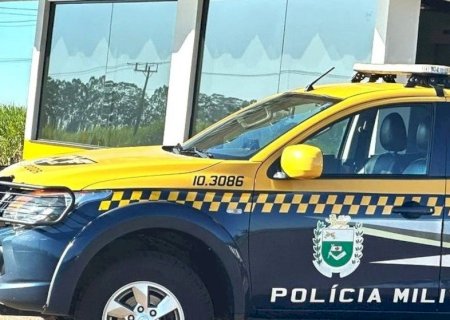 Condutor de caminhão é levado para a delegacia após dirigir em zigue-zague na MS-276