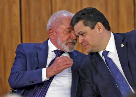 A bola está com o Congresso, diz Lula sobre pacote contra tarifaço