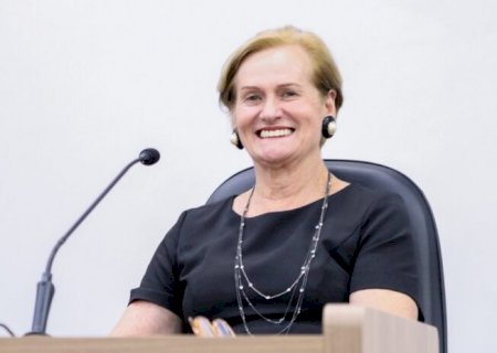 Professora Denir solicita implantação de um Centro de Especialidades Odontológicas (CEO) e retomada das atividades da Casa da Cultura do Município