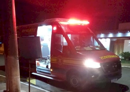 Ivinhema - Acidente entre carro e moto deixa uma vítima ferida