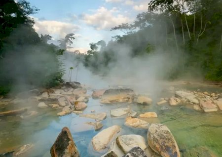 Rio fervente na Amazônia atinge mais de 90ºC e cozinha animais vivos