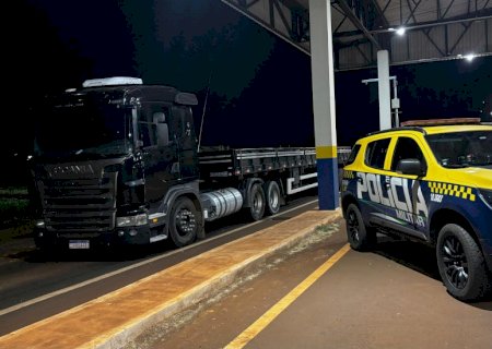 PMR recupera carreta roubada em outro estado, e motorista é libertado após cárcere privado
