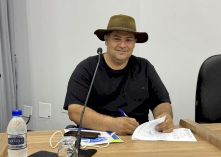 Marcio Alves solicita brinquedos pedagógicos às Escolas de Educação Infantil e computadores para os professores da Rede Municipal de Ensino