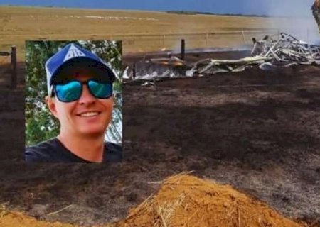 Piloto morre carbonizado após queda de avião