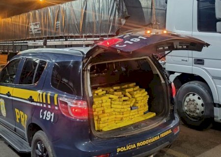 PRF apreende 153 Kg de cocaína em Bandeirantes