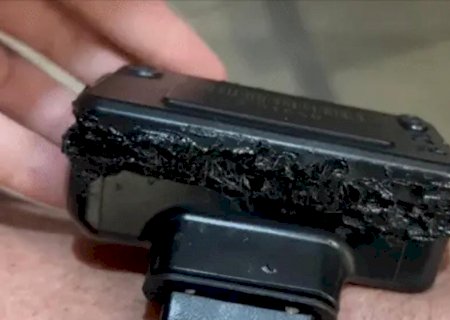 Tornozeleira tinha sinais de avaria e marcas de queimadura, diz relatório; Bolsonaro confessou uso de ferro de solda