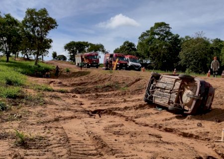 Jovem morre em capotamento na BR-359, e duas mulheres ficaram feridas